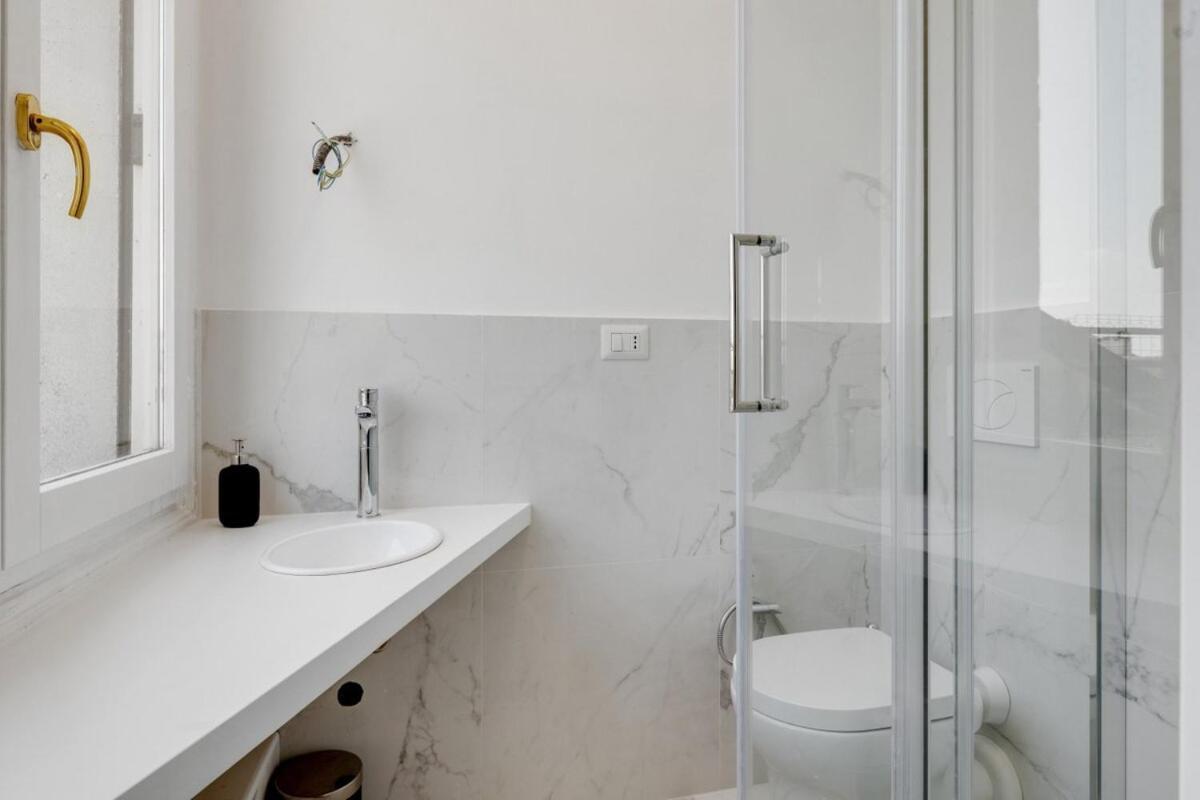 Homeby, Cozy Penthouse Apartment Milano Ngoại thất bức ảnh
